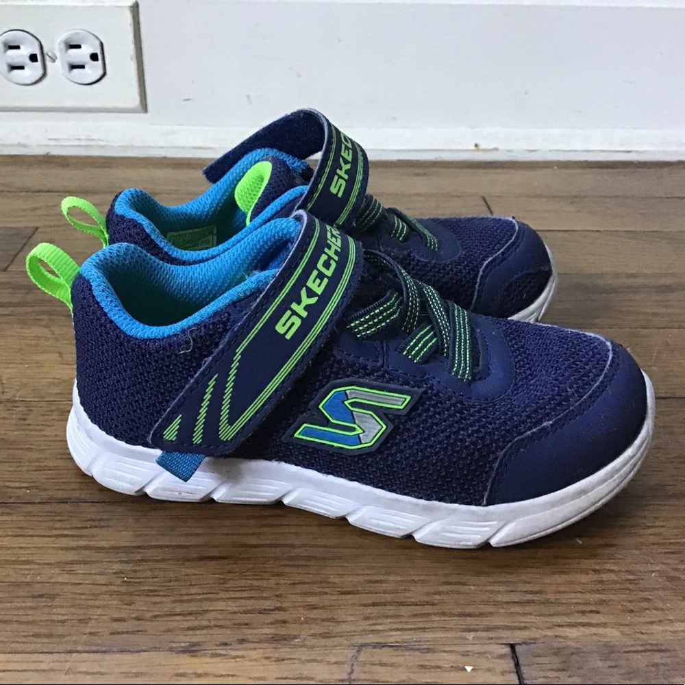 Skechers UNISEX Microspec-Garza Sneaker